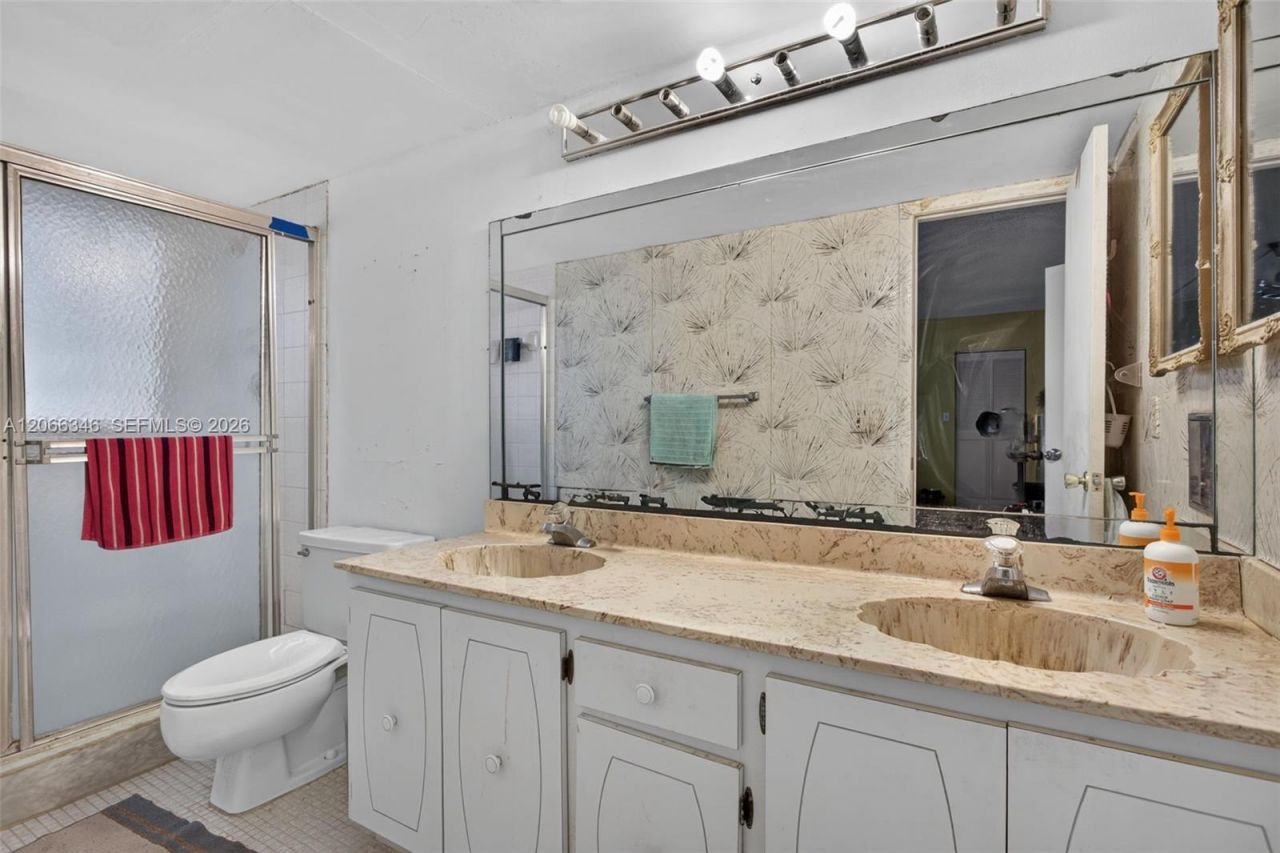 3772 Inverrary Blvd , Unit 101, Lauderhill, FL 33319 Photo