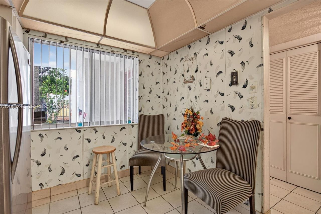 3772 Inverrary Blvd , Unit 101, Lauderhill, FL 33319 Photo