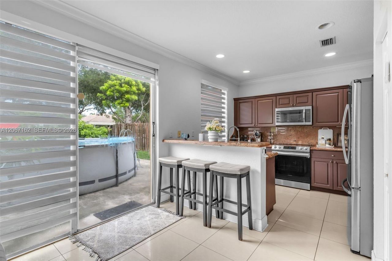 1430 SE 18th Ter , Homestead, FL 33035 Photo
