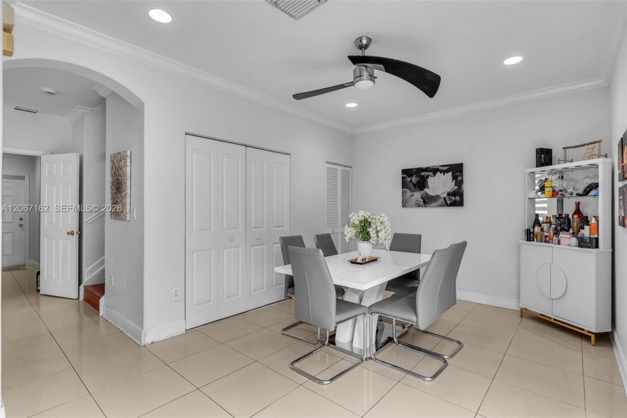 1430 SE 18th Ter , Homestead, FL 33035 Photo