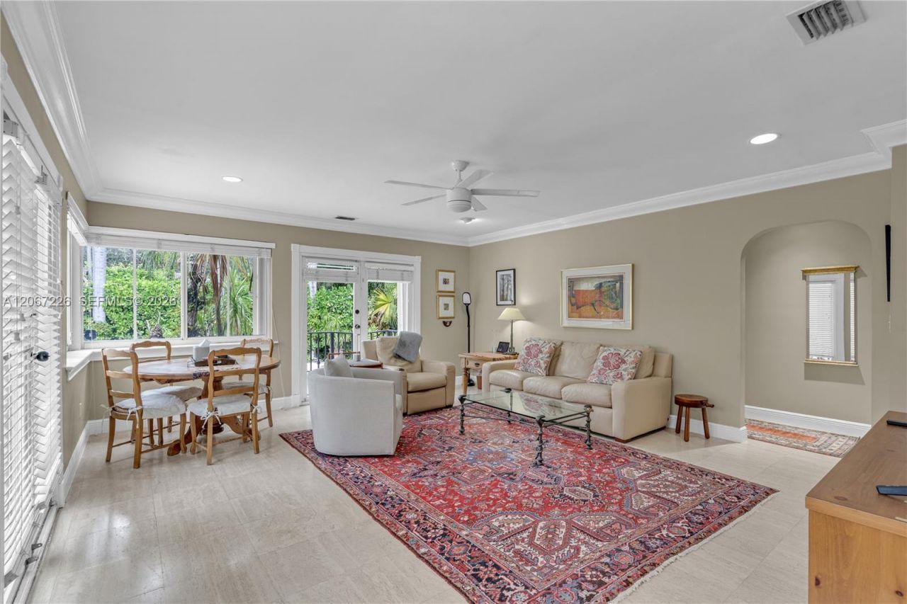 6605 Maynada St , Coral Gables, FL 33146 Photo