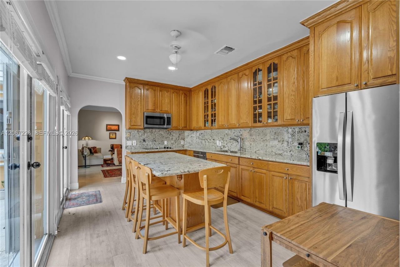 6605 Maynada St , Coral Gables, FL 33146 Photo