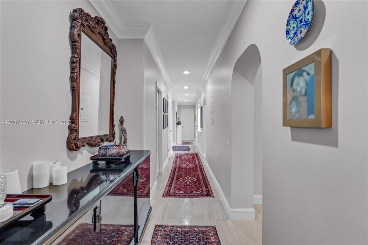 6605 Maynada St , Coral Gables, FL 33146 Photo