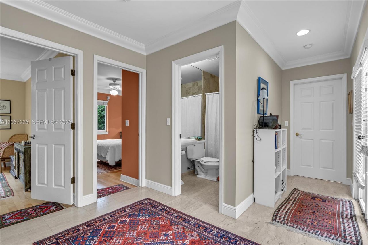 6605 Maynada St , Coral Gables, FL 33146 Photo