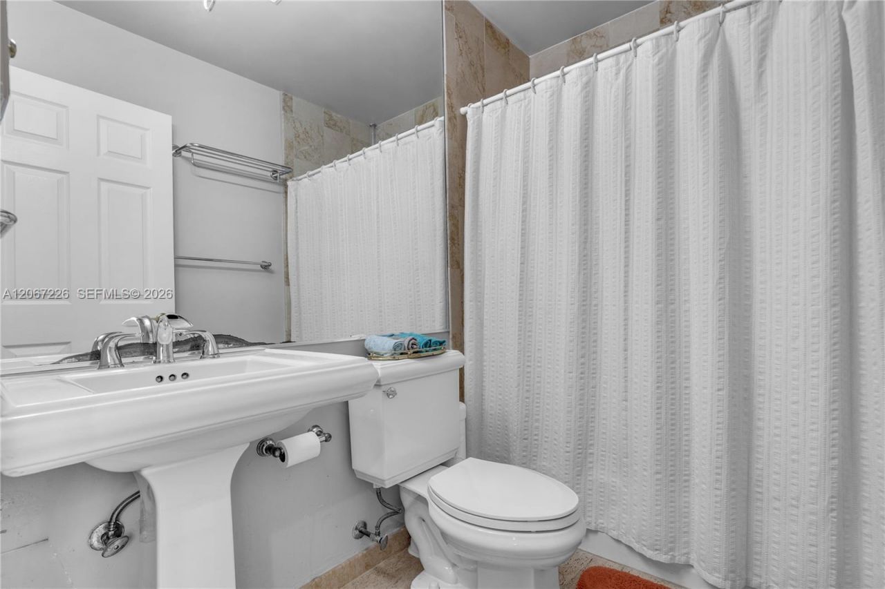6605 Maynada St , Coral Gables, FL 33146 Photo