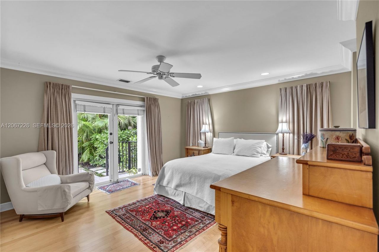 6605 Maynada St , Coral Gables, FL 33146 Photo