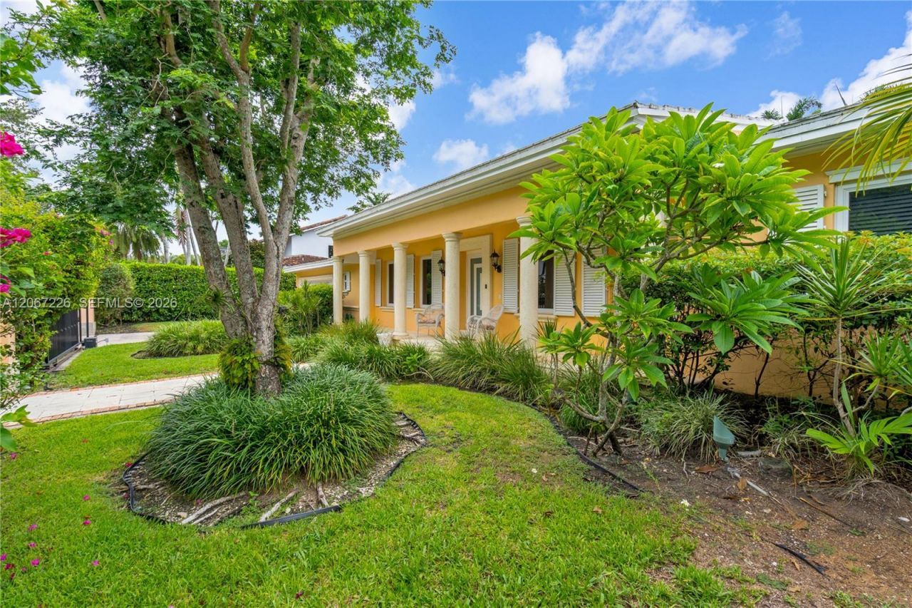 6605 Maynada St , Coral Gables, FL 33146 Photo