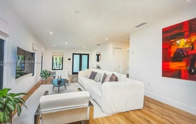 412 NW 41st St , Miami, FL 33127 Photo