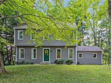 8699 Carpenter Road, Baldwinsville, NY 13027