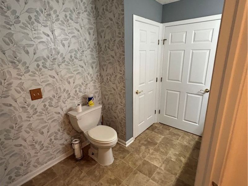 1313 Wynridge Avenue , Louisville, OH 44641 Photo 15