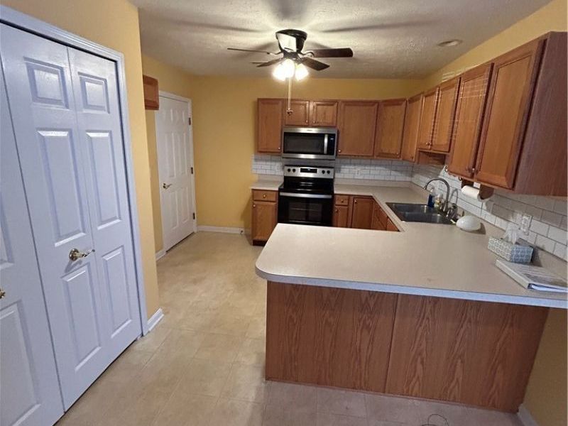 1313 Wynridge Avenue , Louisville, OH 44641 Photo 21