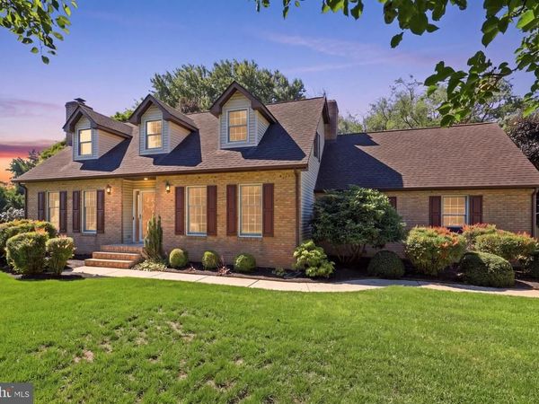 130 APPLEWOOD DRIVE, DOVER, DE 19901