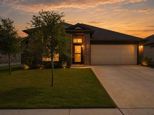 206 Canadian River TRL, Hutto, TX 78634