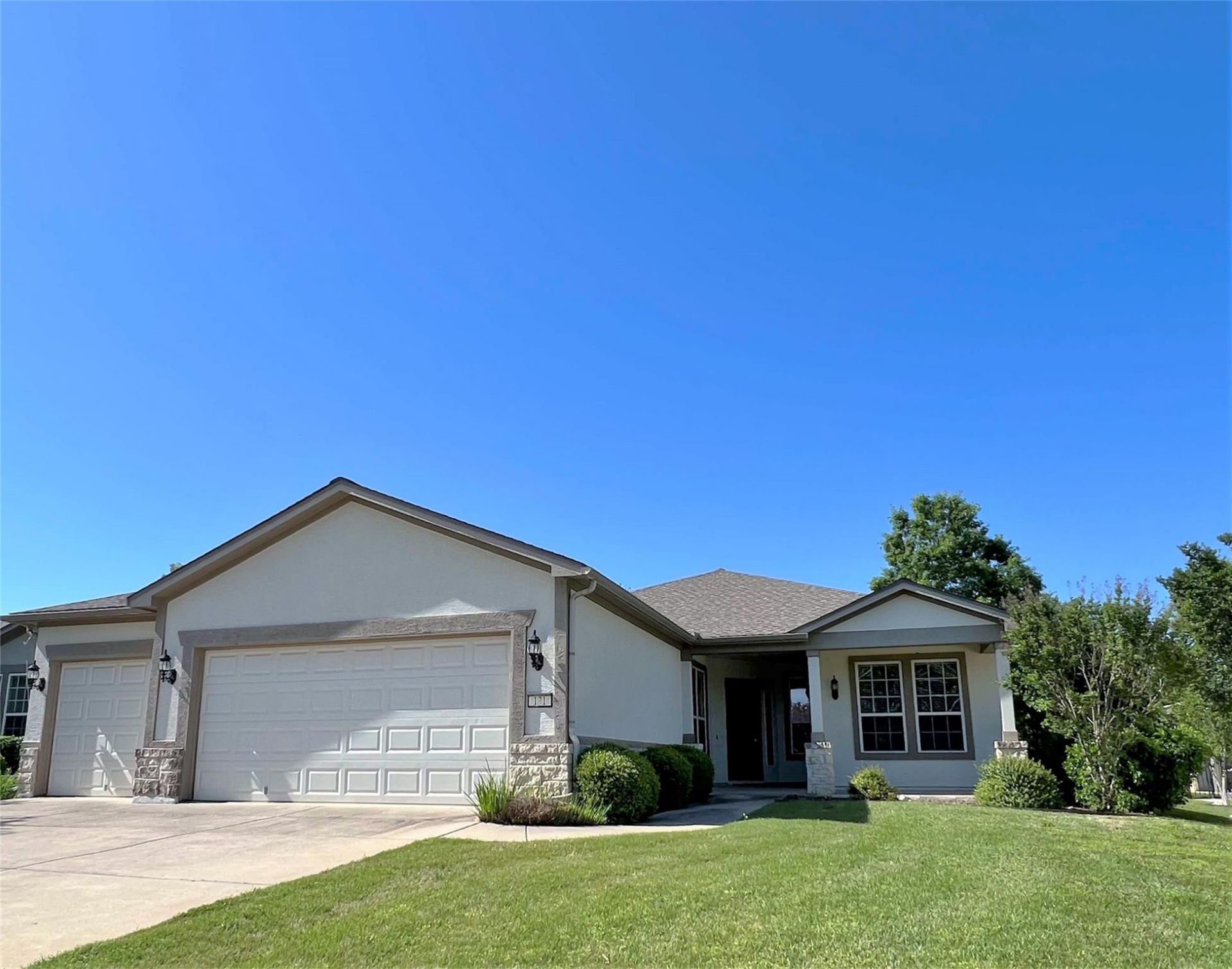 131 Mountain Creek Pass, Georgetown, TX 78633 Main Photo