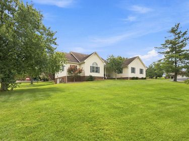 843 Beaumont Avenue, Harrodsburg, KY 40330