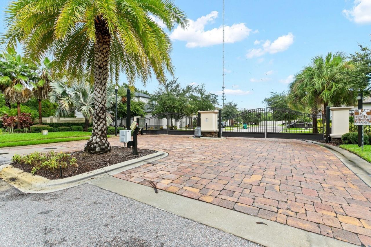 8524 Arabella Lane, Seminole, FL 33777 Photo