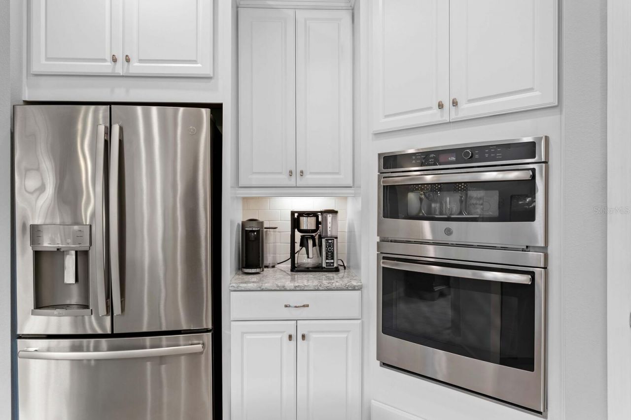 8524 Arabella Lane, Seminole, FL 33777 Photo