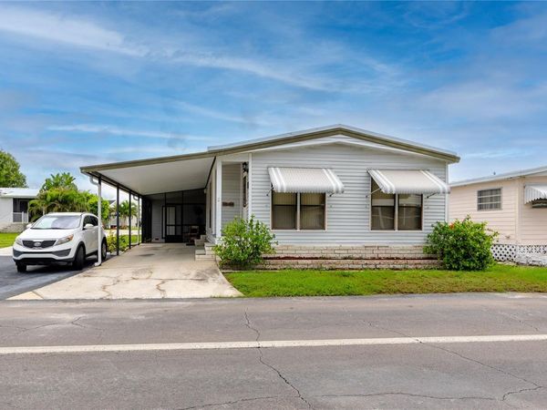 6821 AMERICANA DRIVE NE, Unit 106, ST PETERSBURG, FL 33702