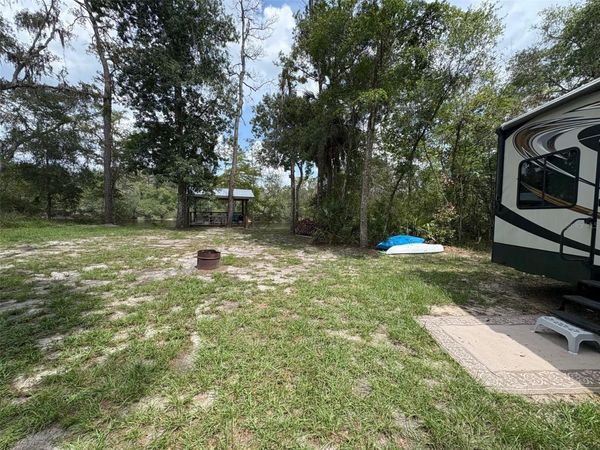1525 NE 930TH STREET , OLD TOWN, FL 32680