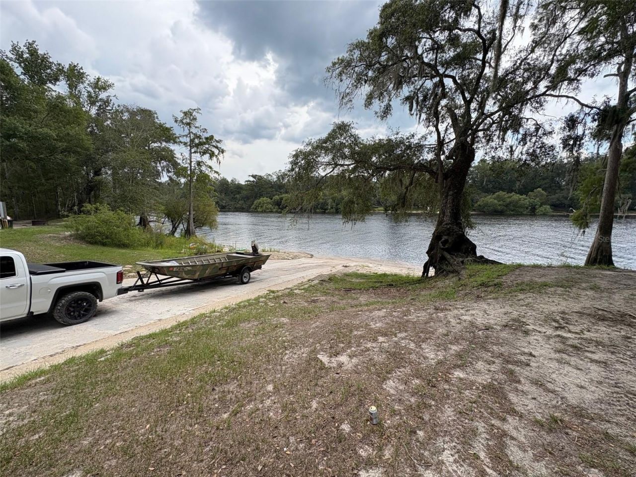 1551 NE 930th Street, Old Town, FL 32680 Photo