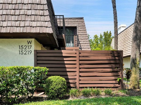 15217 W POND WOODS DRIVE , TAMPA, FL 33618