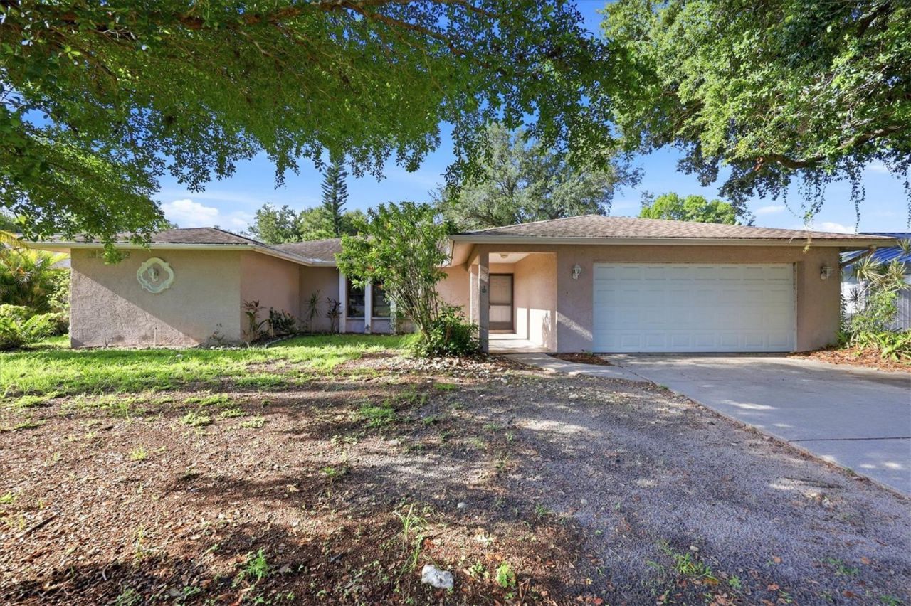 3972 Helene Street, Sarasota, FL 34233 Main Photo