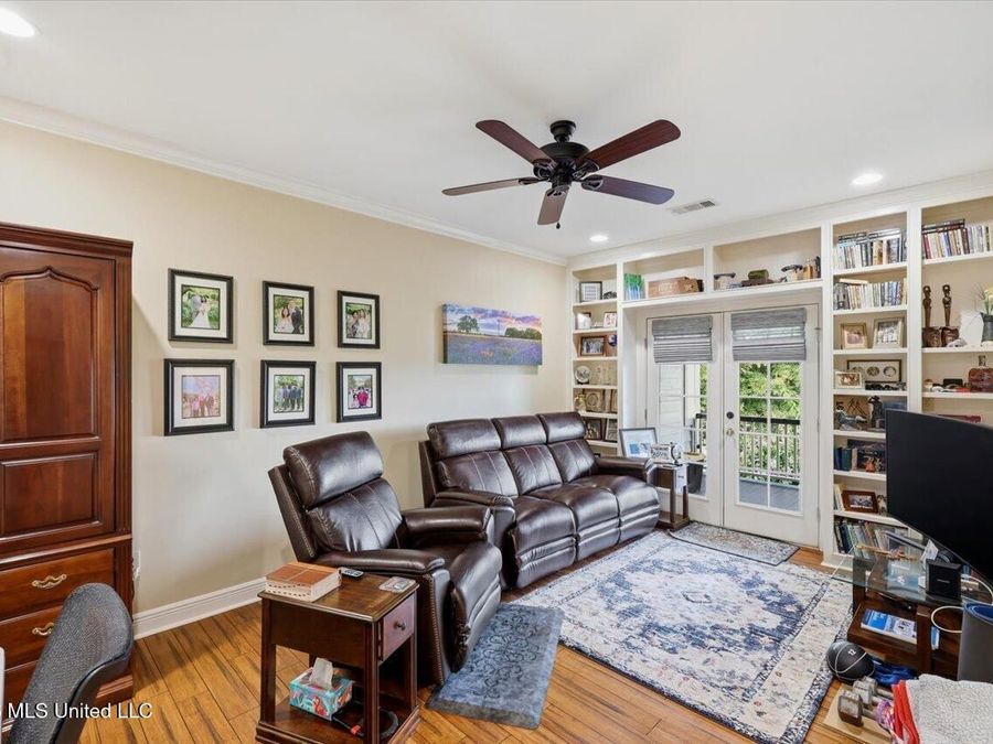 Property Image 43