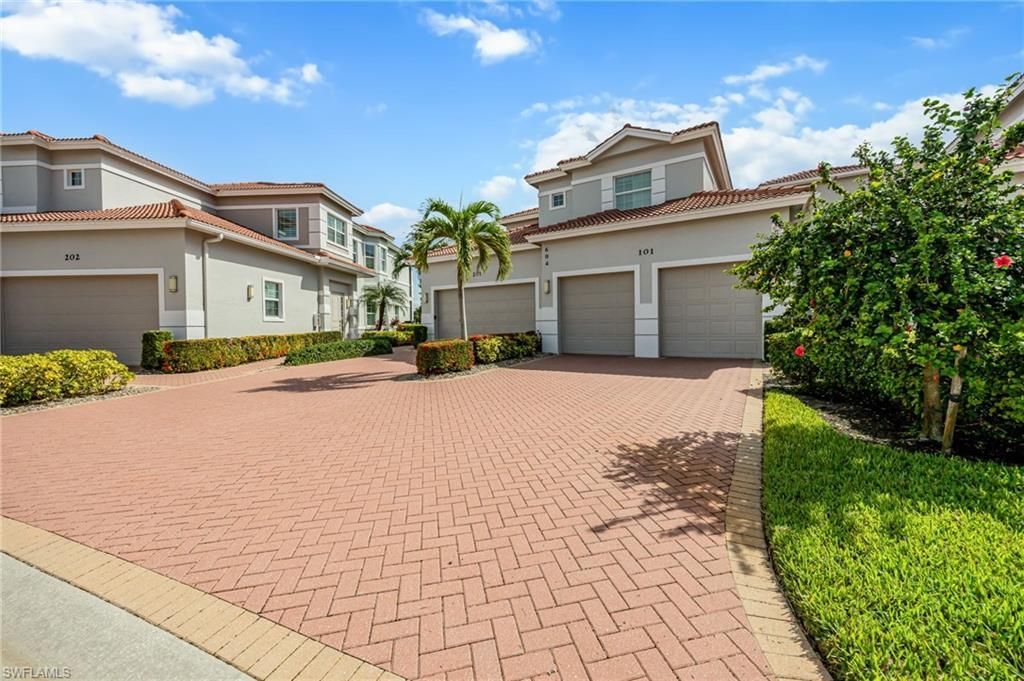 604 El Camino Real, Unit 9-101, Naples, FL 34119 Photo