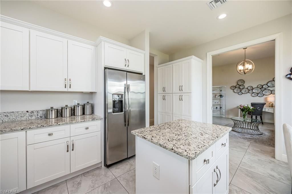 604 El Camino Real, Unit 9-101, Naples, FL 34119 Photo