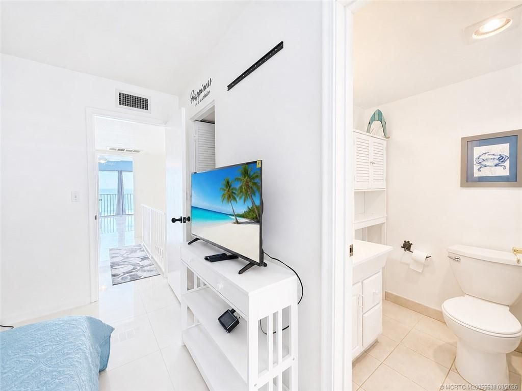 11000 S Ocean Drive, Unit 4I, Jensen Beach, FL 34957 Photo