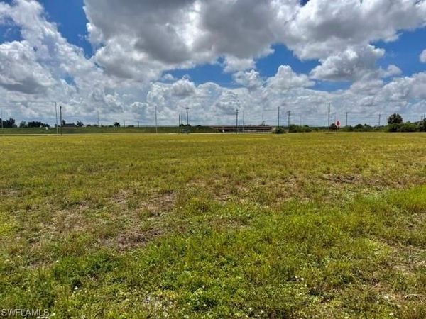 923 NW 32th PL , CAPE CORAL, FL 33993