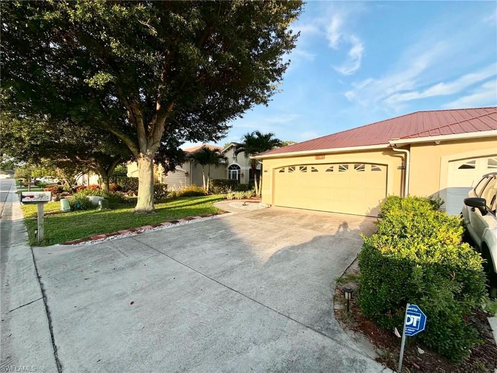 9052 Leatherwood Loop , Lehigh Acres, FL 33936 Photo