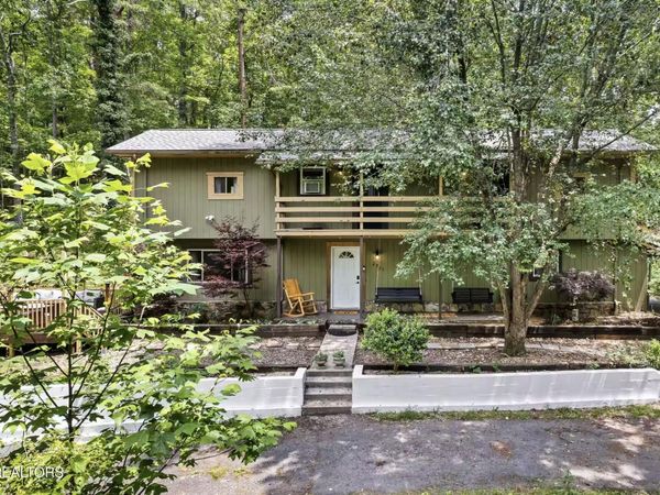 2831 Lost Valley Drive , Sevierville, TN 37862