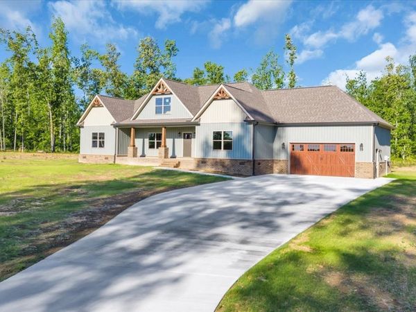139 Brinkley Road , Wartrace, TN 37183