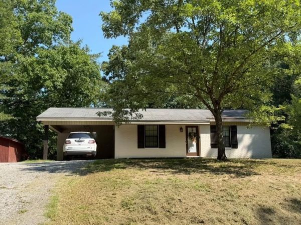 576 County Road 1213, Baldwyn, MS 38824