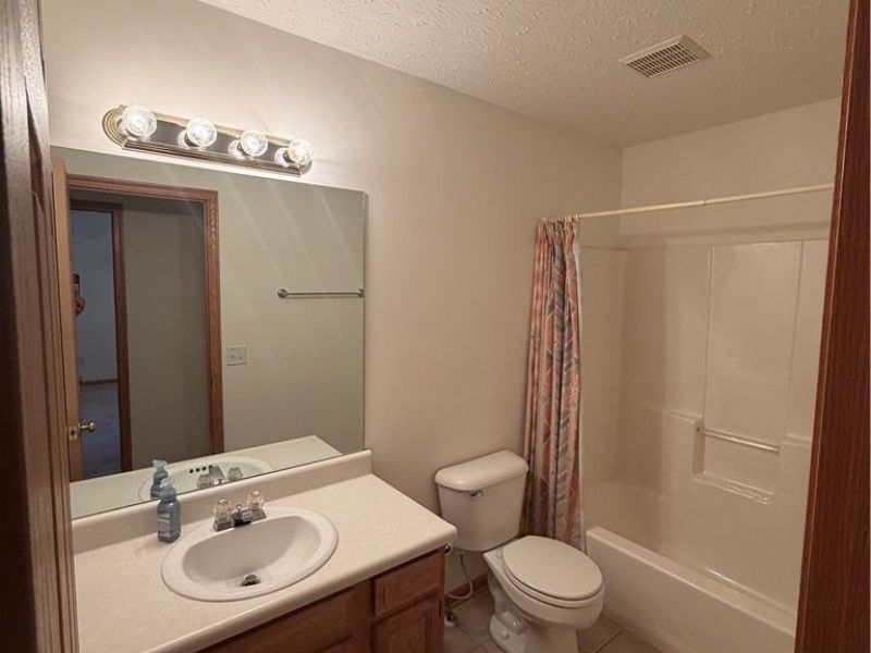 1437 Waters Edge Drive , Akron, OH 44313 Photo 17