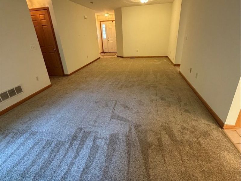 1437 Waters Edge Drive, Akron, OH 44313 Photo 2