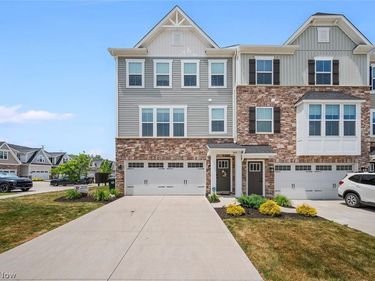 3419 Links Drive, Fairlawn, OH 44333