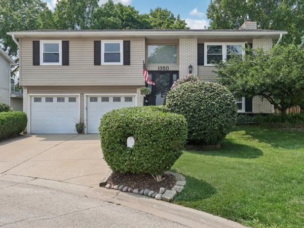 1350 Rock Cove Court , Hoffman Estates, IL 60192