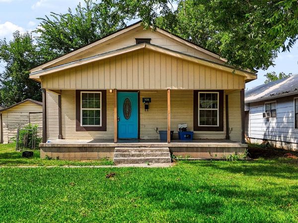 928 E Corona , Ada, OK 74820