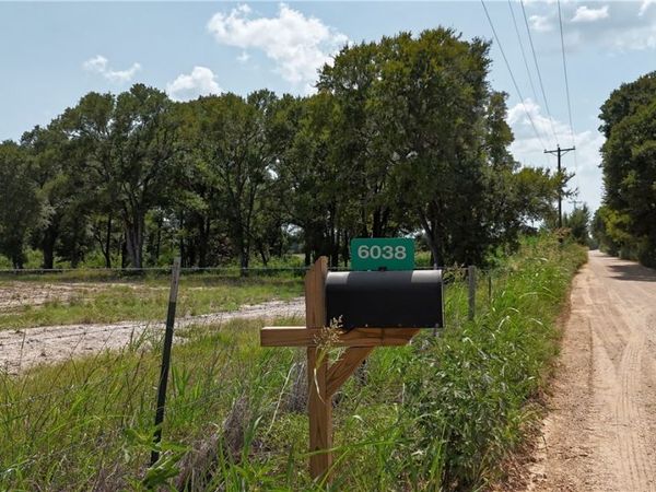 6038 County Road 234 , Milano, TX 76556