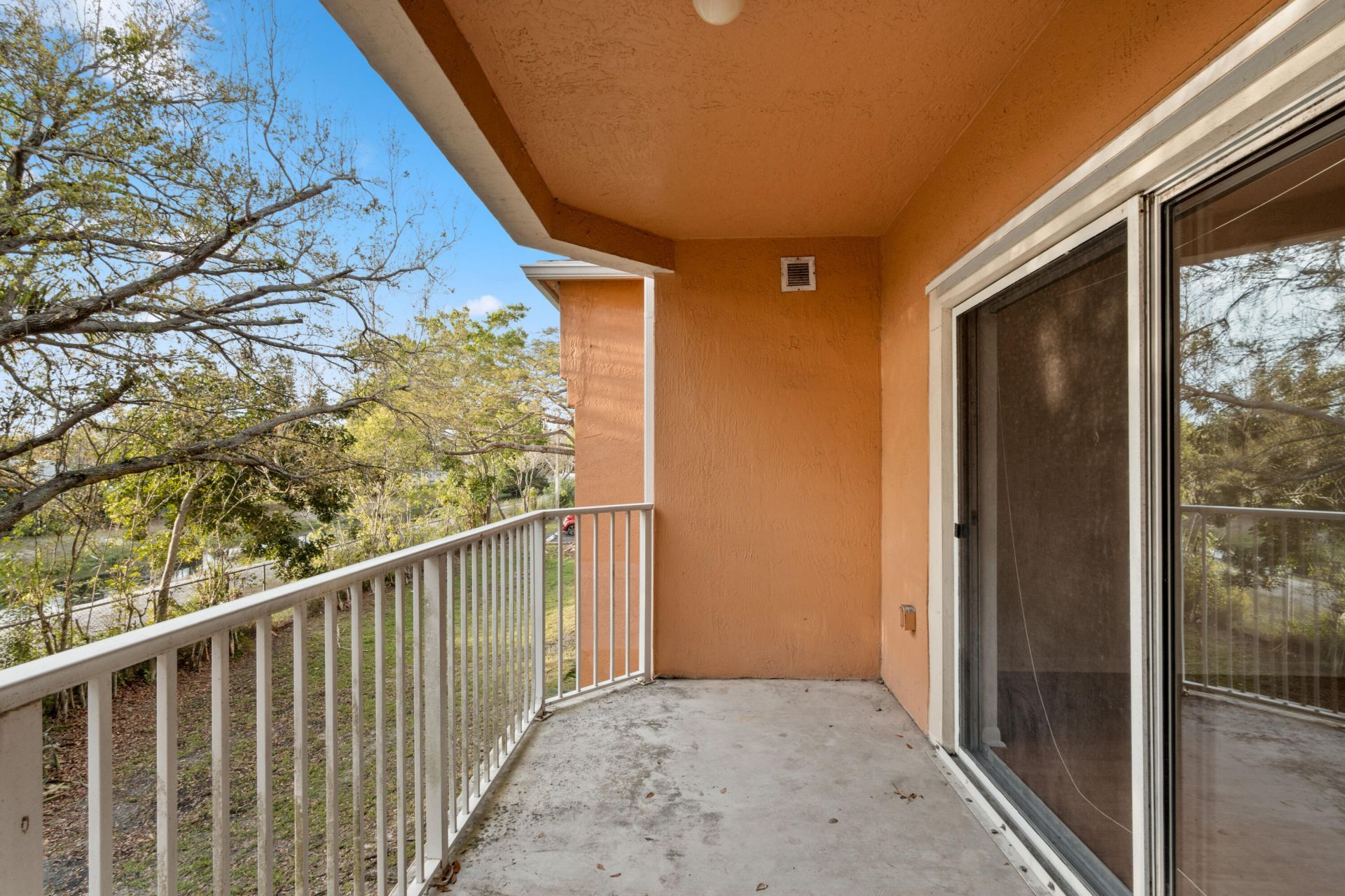 6960 SW 39th Street, Unit E205, Davie, FL 33314 Photo