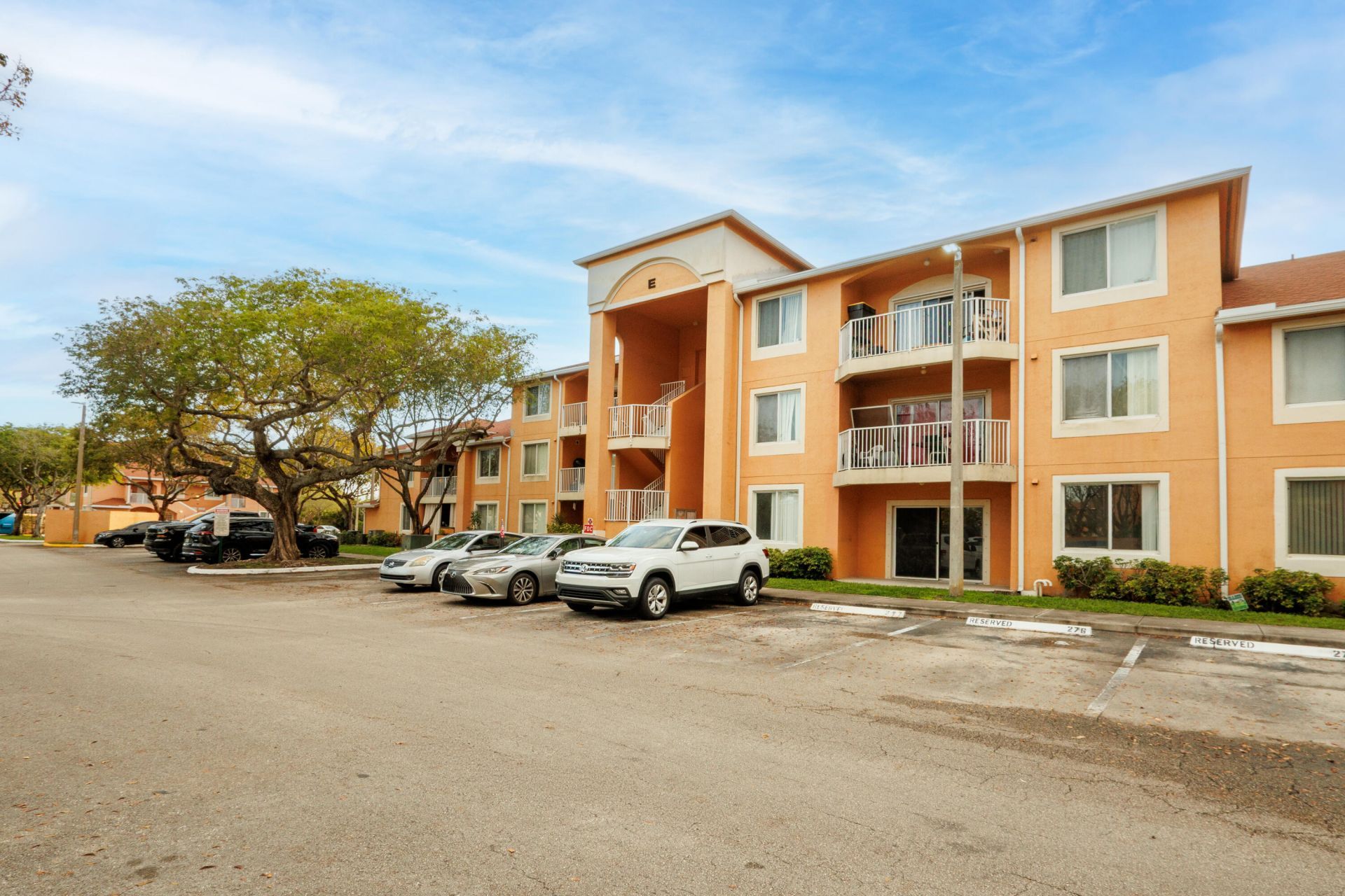 6960 SW 39th Street, Unit E205, Davie, FL 33314 Photo