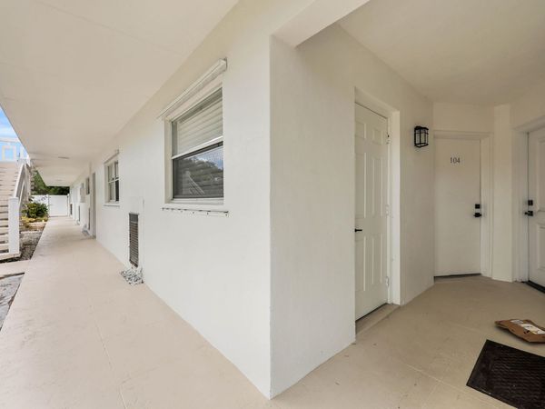 91 Willow Road, Unit 104, Tequesta, FL 33469