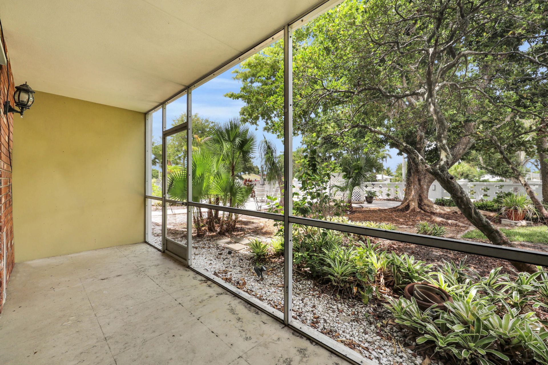 91 Willow Road, Unit 104, Tequesta, FL 33469 Photo