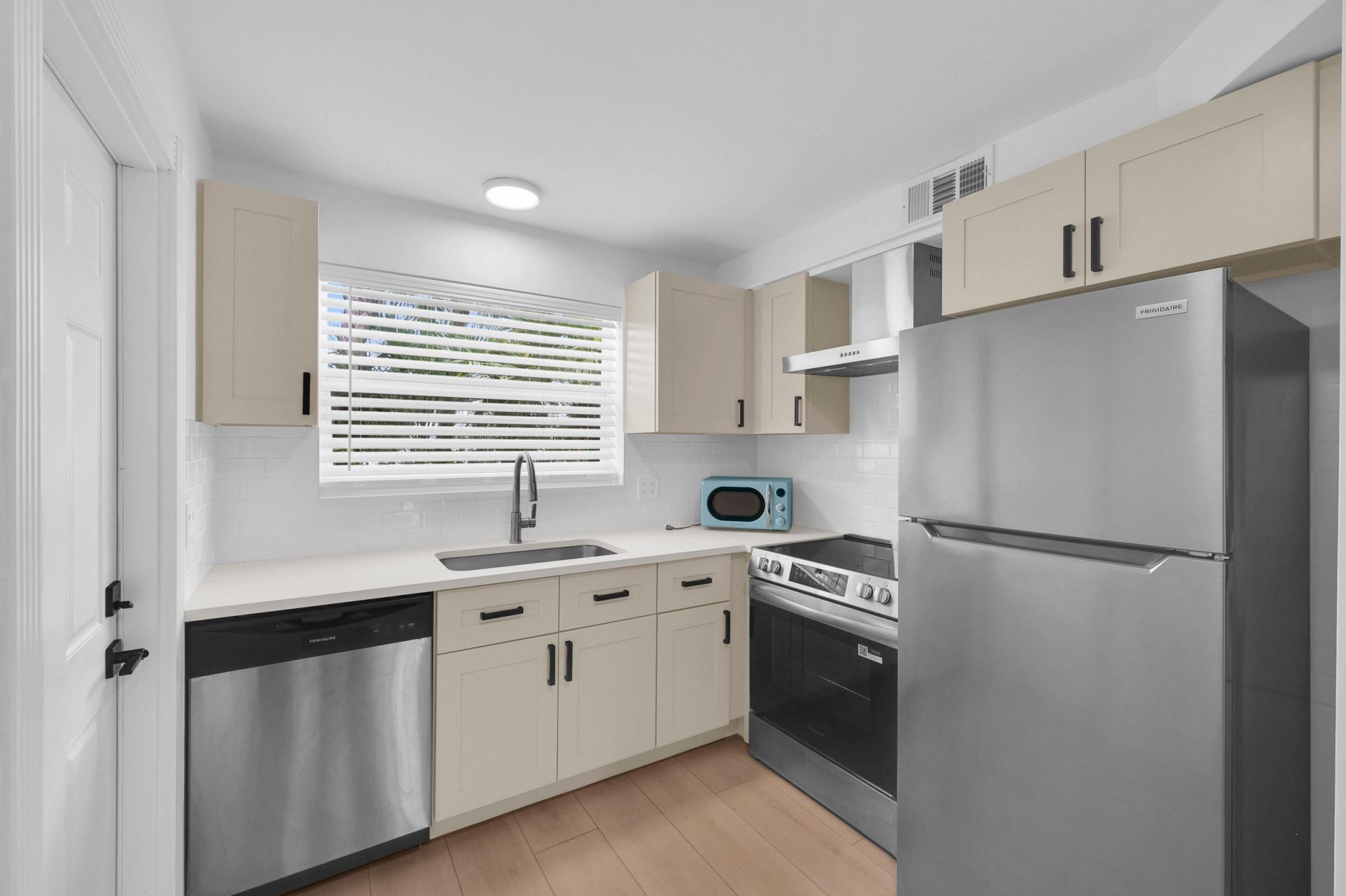91 Willow Road, Unit 104, Tequesta, FL 33469 Photo