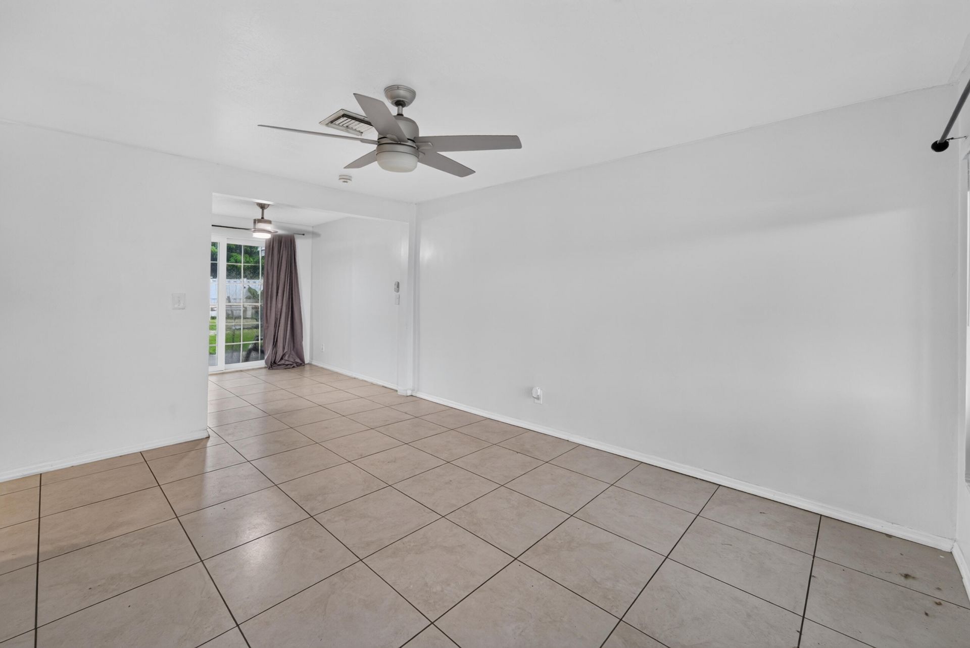 5900 Atlanta Street, Hollywood, FL 33021 Photo