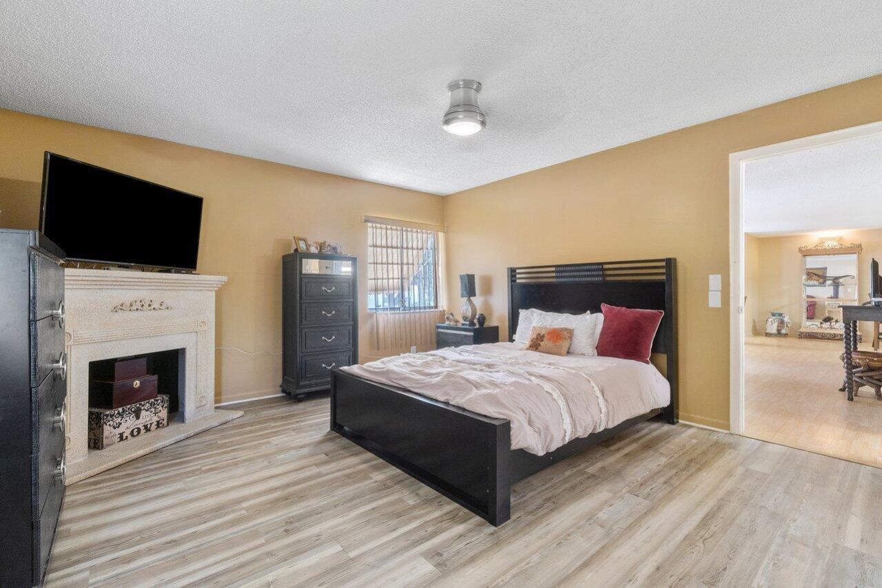 3587 La Playas, Unit B-2, Greenacres, FL 33463 Photo