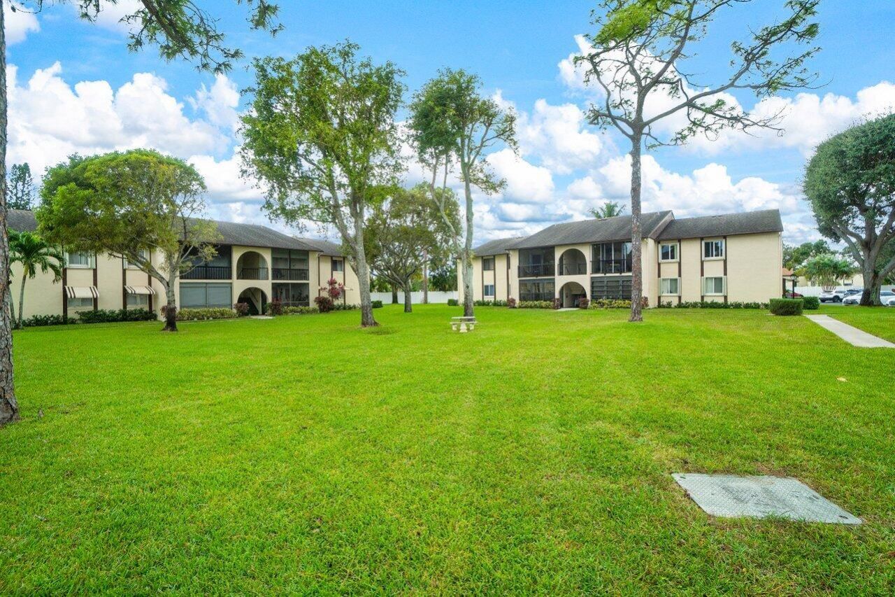 3587 La Playas, Unit B-2, Greenacres, FL 33463 Photo