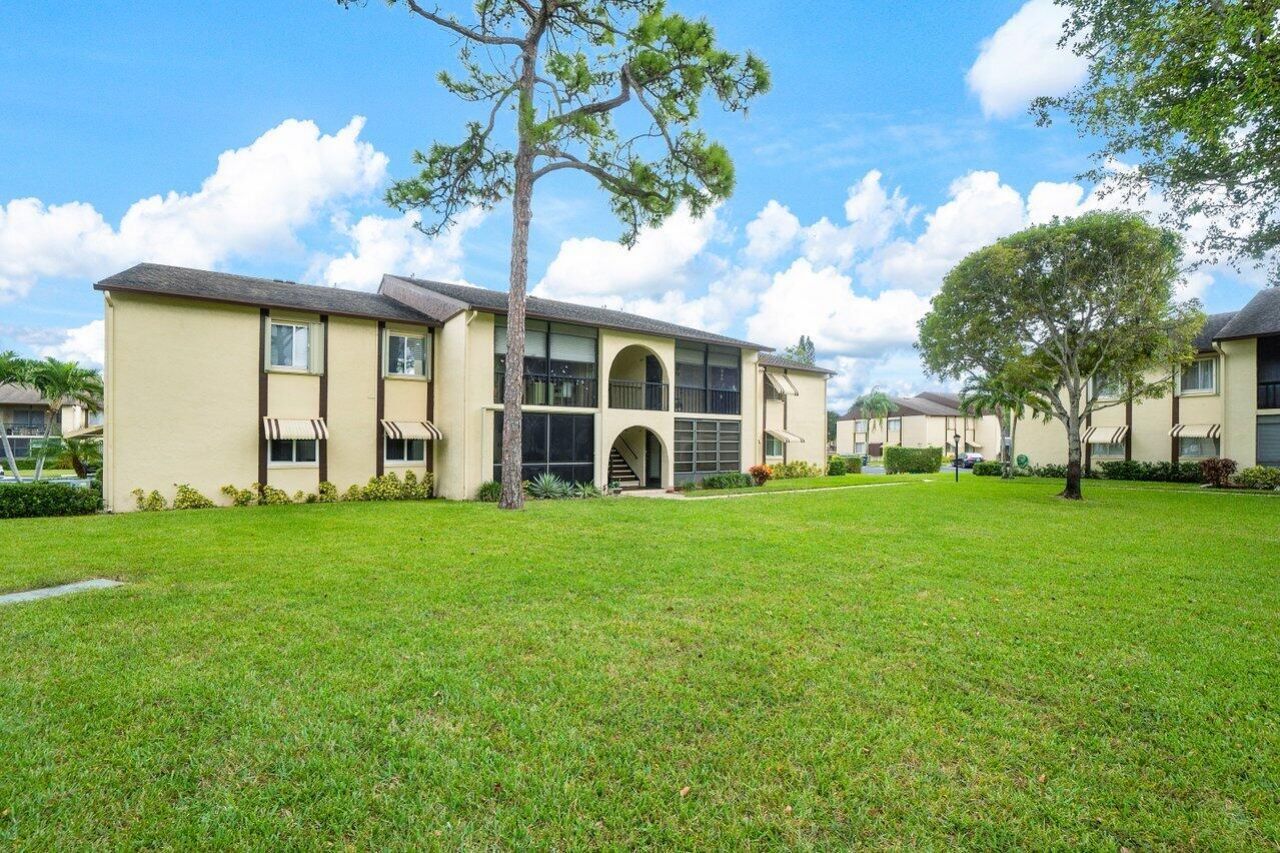 3587 La Playas, Unit B-2, Greenacres, FL 33463 Photo